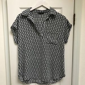 PLEIONE Short Sleeve Blouse. Size Medium.